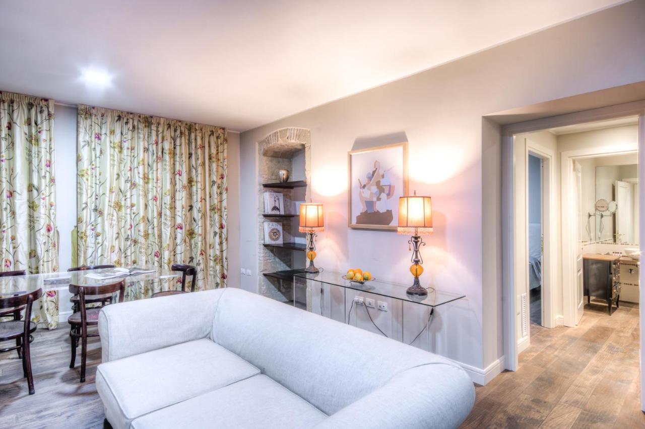 Right House Di Via Sulis - Neighborhood In The Town Cagliari